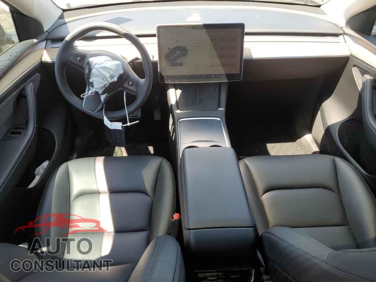 TESLA MODEL Y 2023 - 7SAYGDEE0PA031593