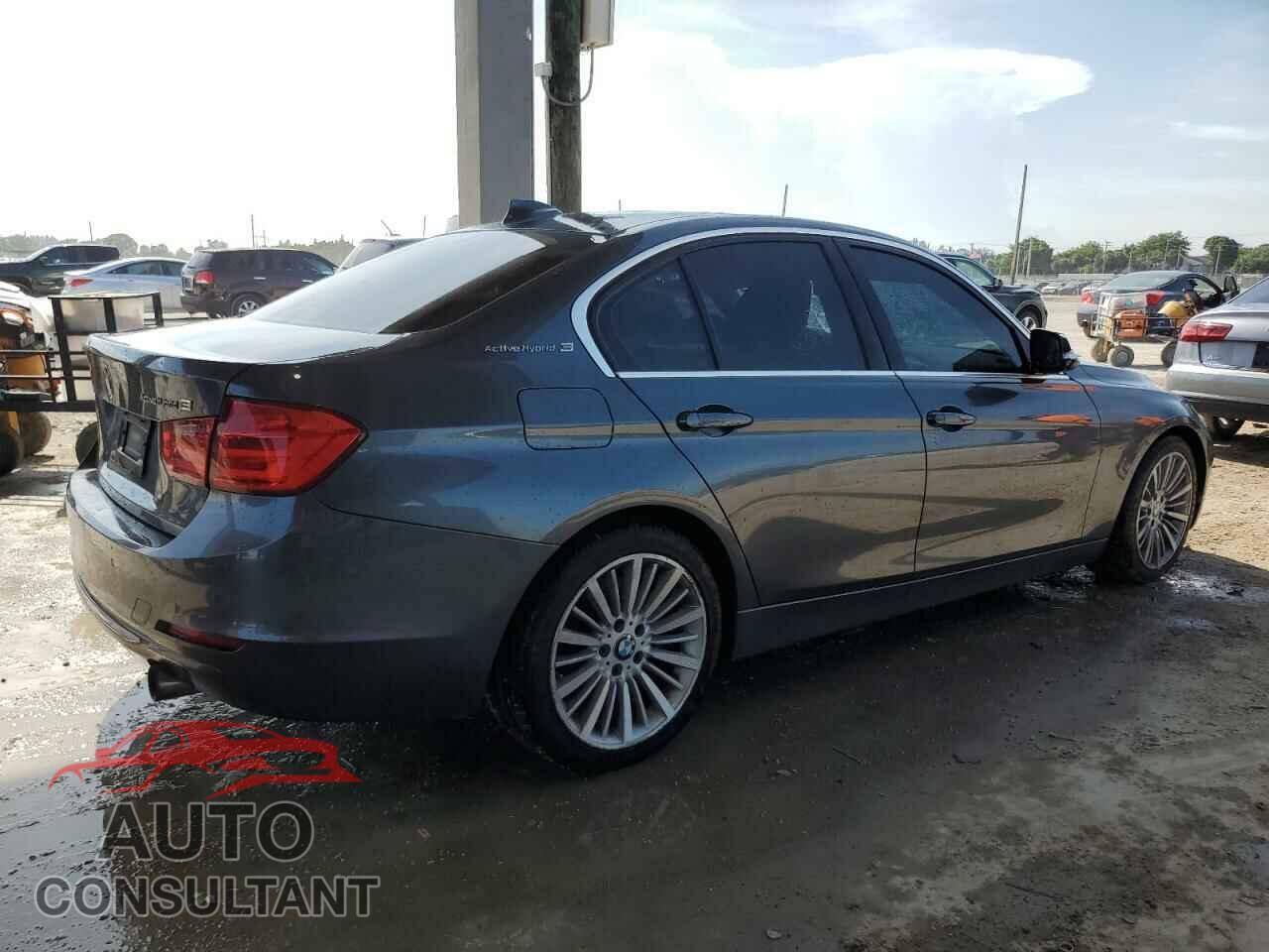 BMW 1 SERIES 2013 - WBA3F9C58DF483924