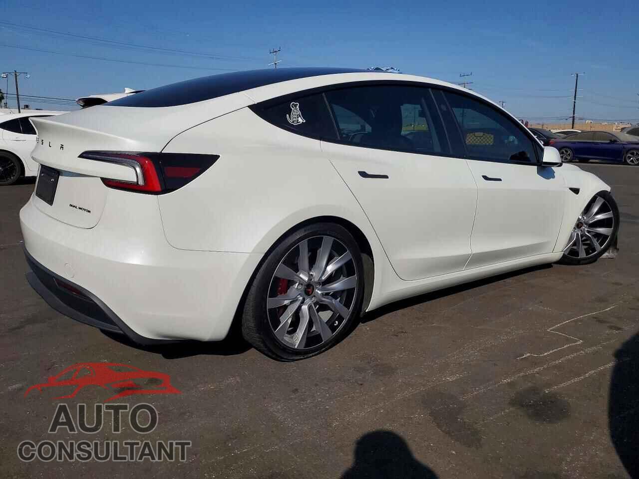 TESLA MODEL 3 2024 - 5YJ3E1EBXRF735050