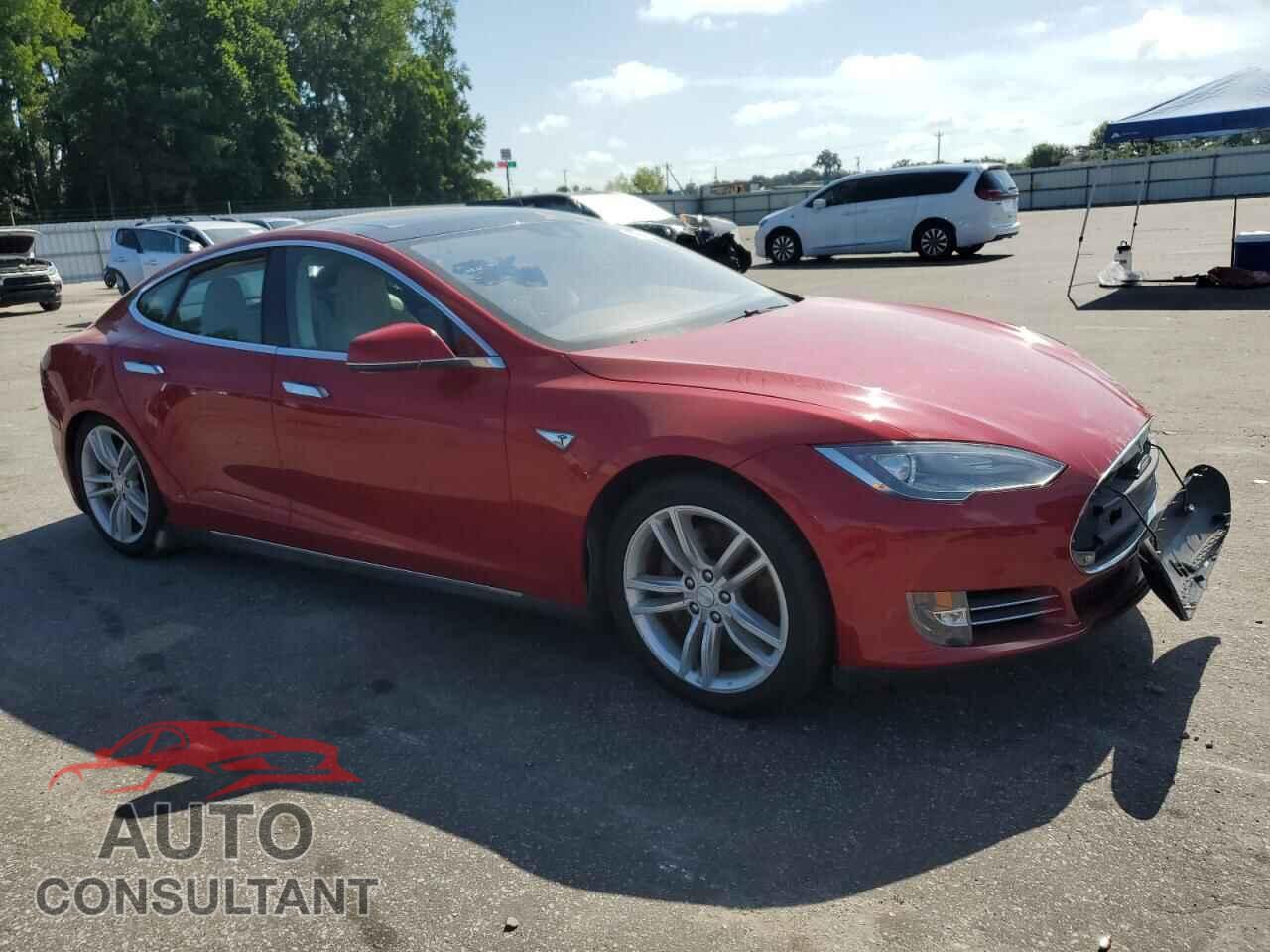TESLA MODEL S 2015 - 5YJSA1V21FF100219