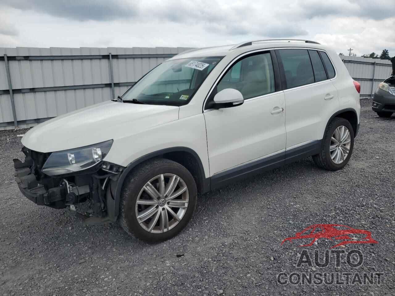 VOLKSWAGEN TIGUAN 2013 - WVGAV3AX5DW592576