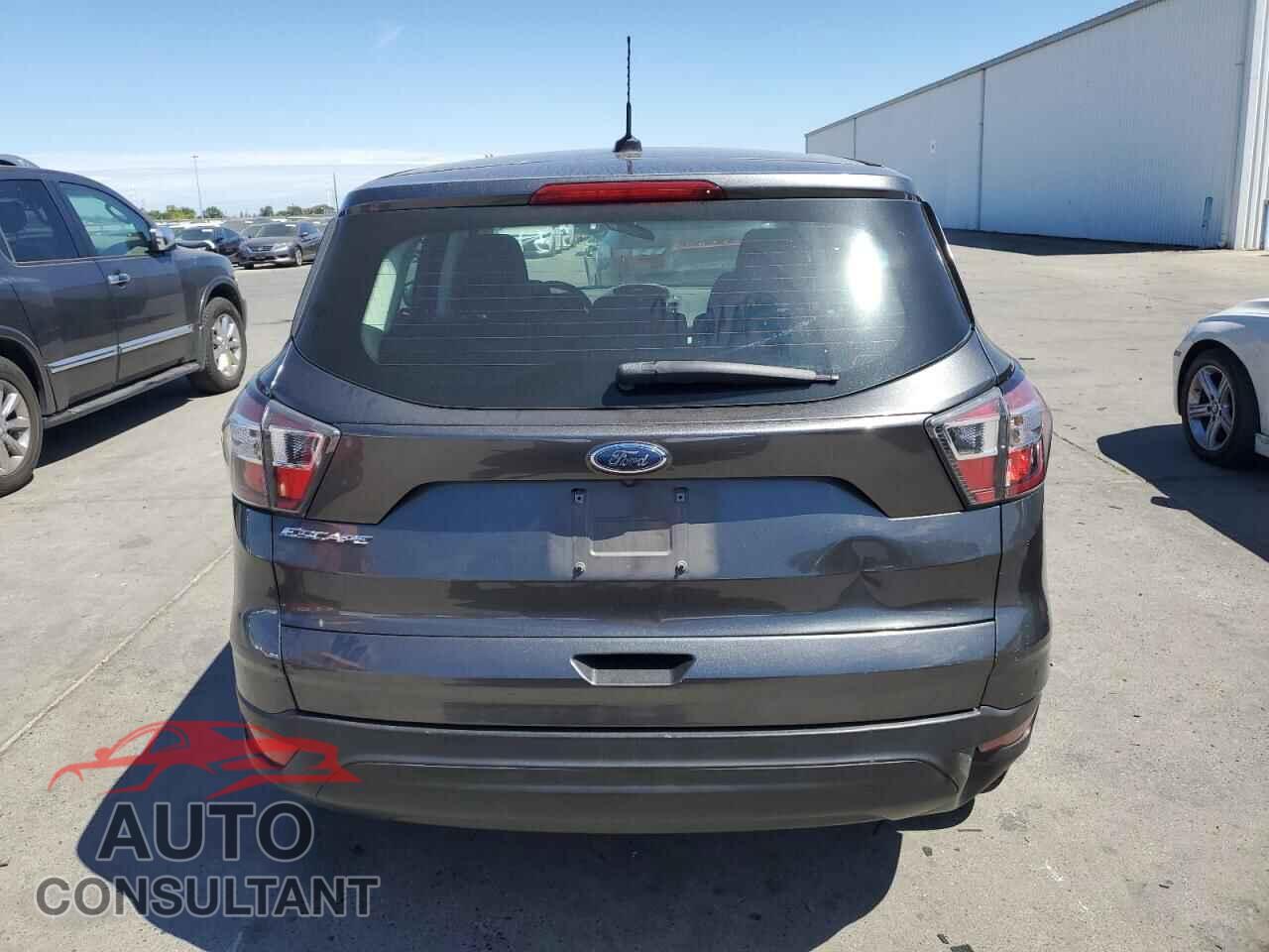 FORD ESCAPE 2017 - 1FMCU0F73HUB45166