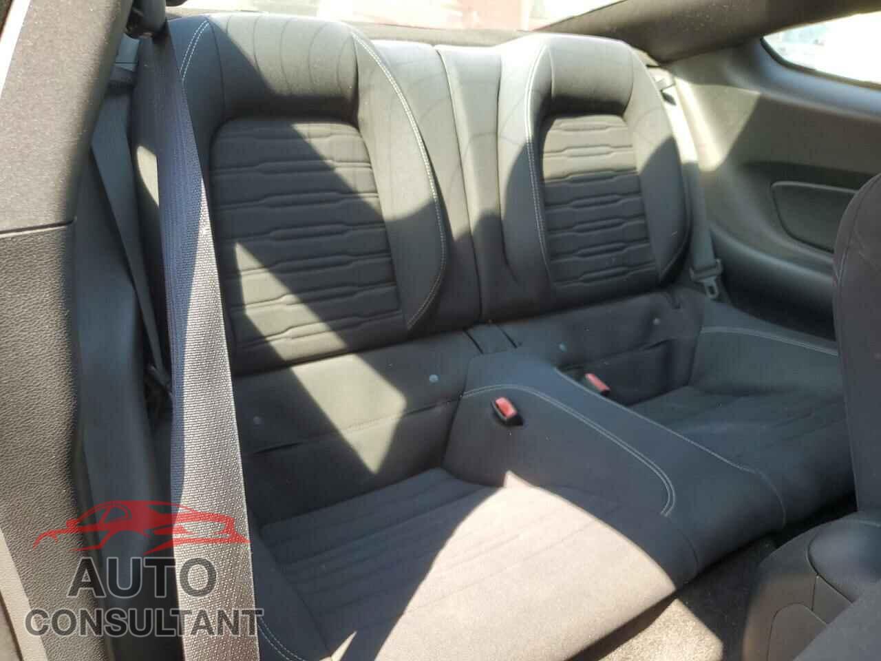 FORD MUSTANG 2017 - 1FA6P8CF2H5292193