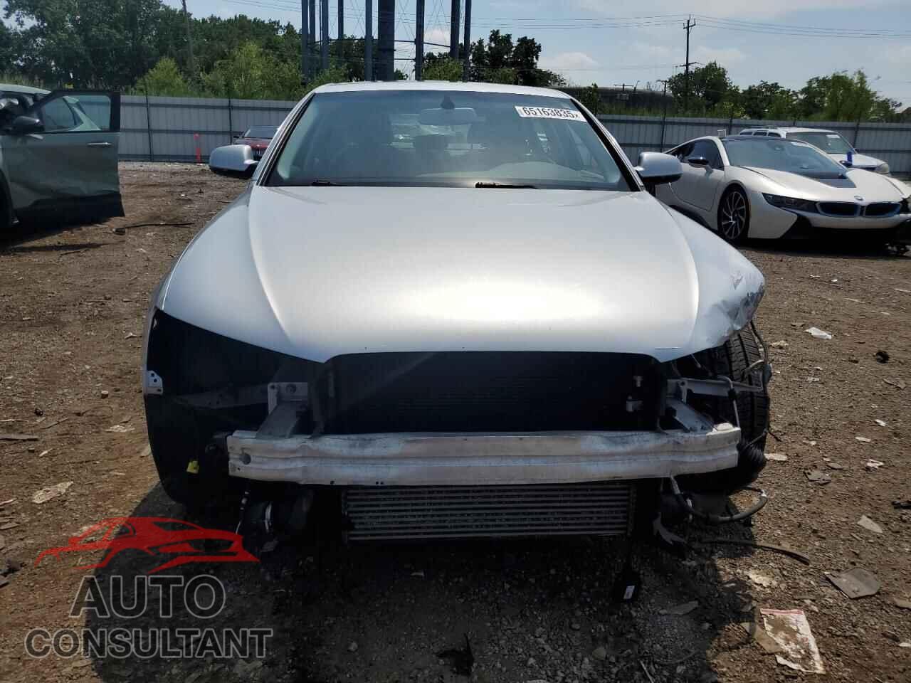 AUDI A4 2013 - WAUBFAFL8DN040427