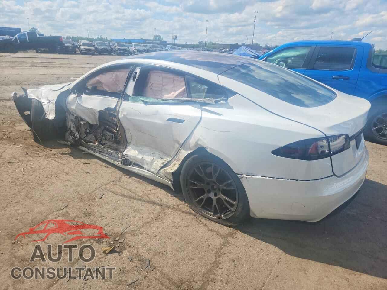 TESLA MODEL S 2023 - 5YJSA1E56PF512275