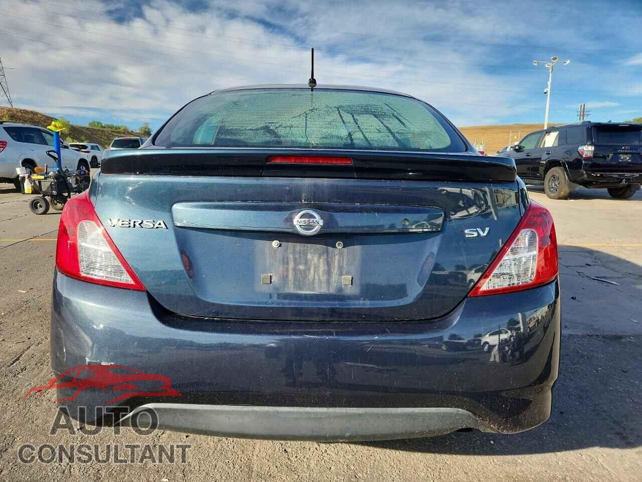 NISSAN VERSA 2017 - 3N1CN7AP3HL843310