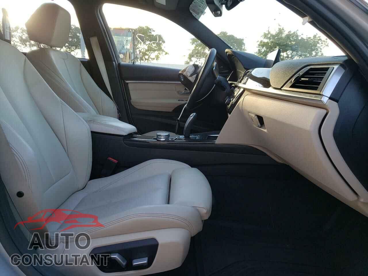 BMW 3 SERIES 2016 - WBA8E1C54GK479570