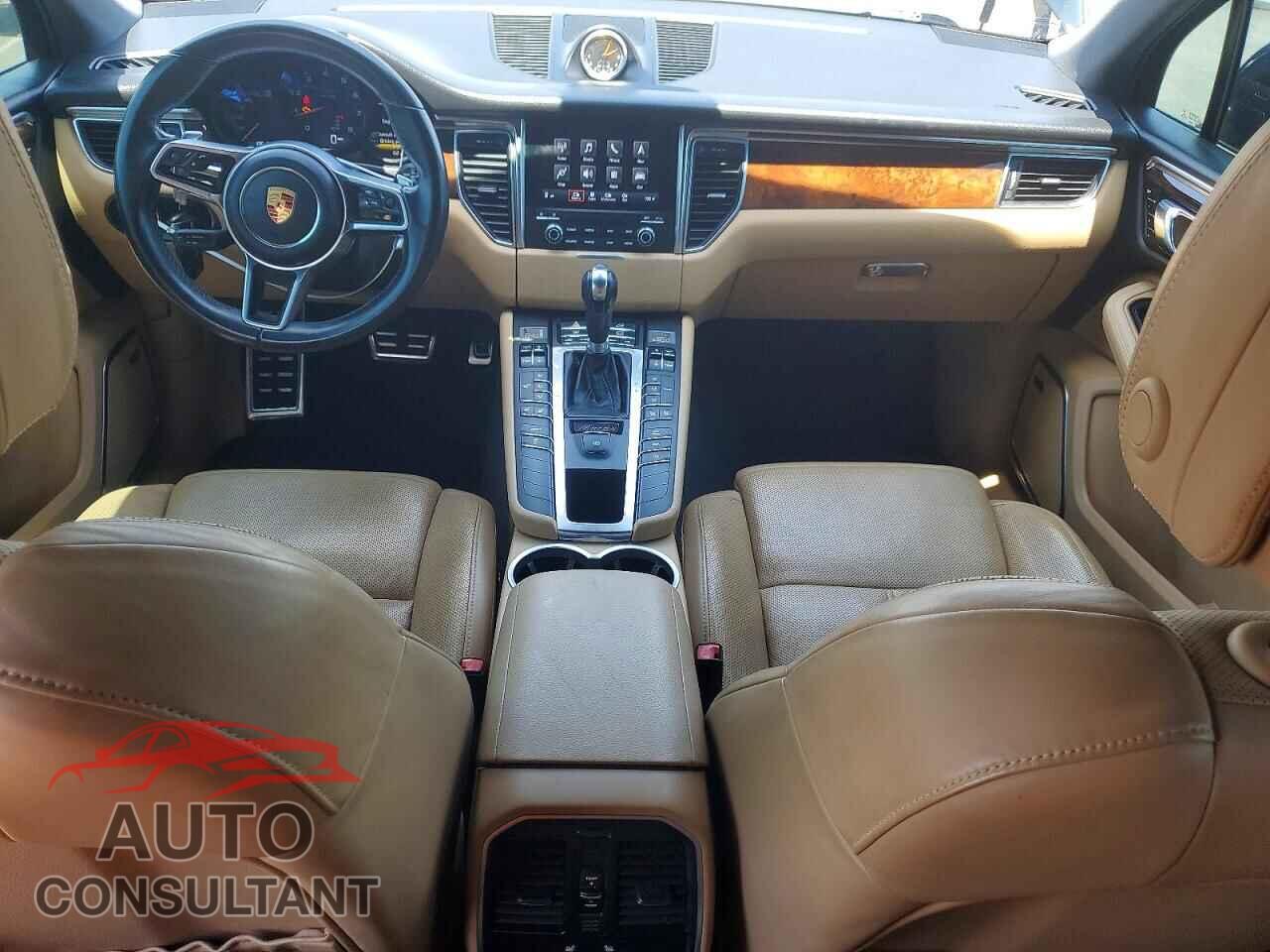 PORSCHE MACAN 2017 - WP1AA2A58HLB02789