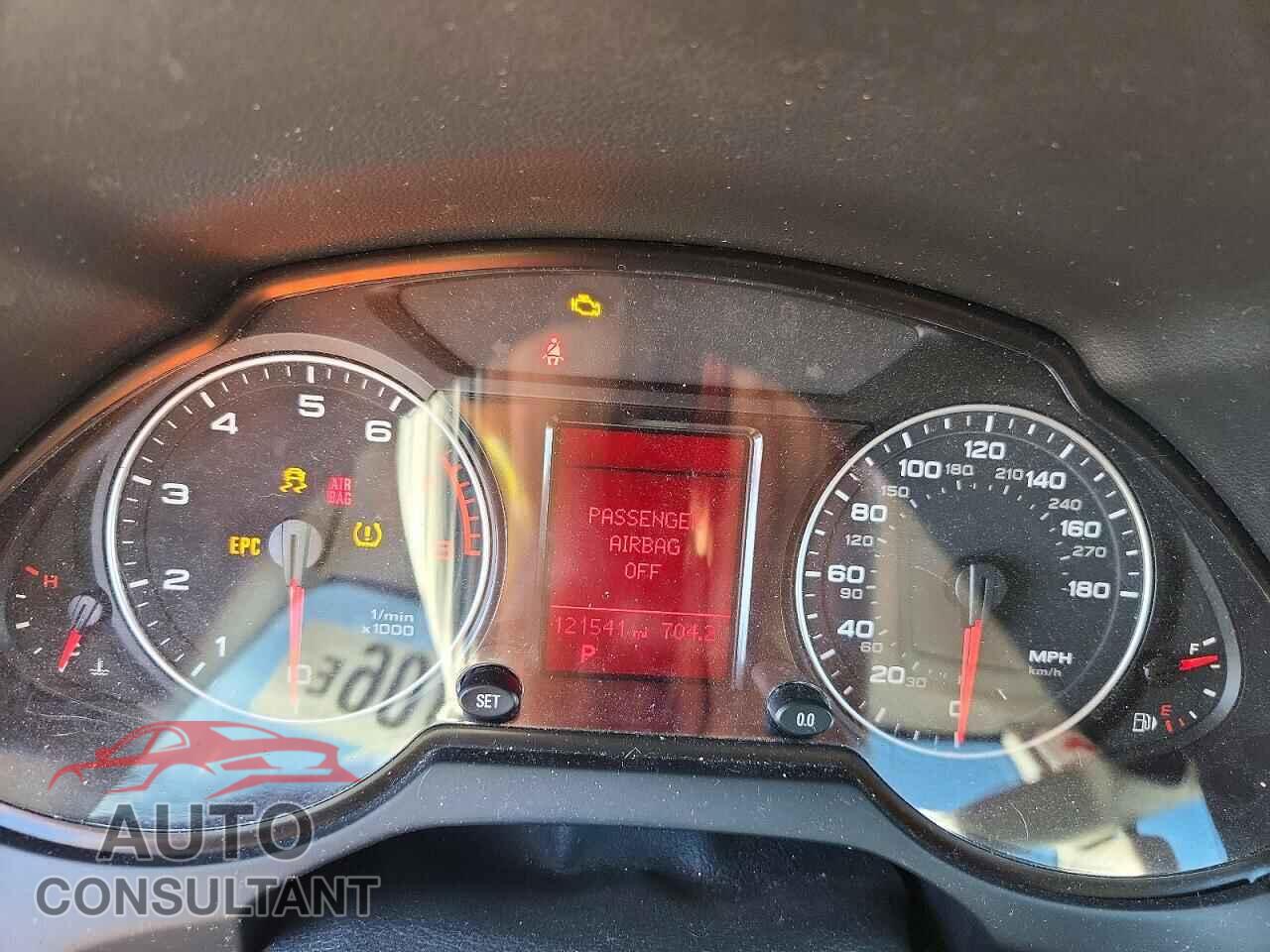 AUDI Q5 2012 - WA1LFAFP9CA004353