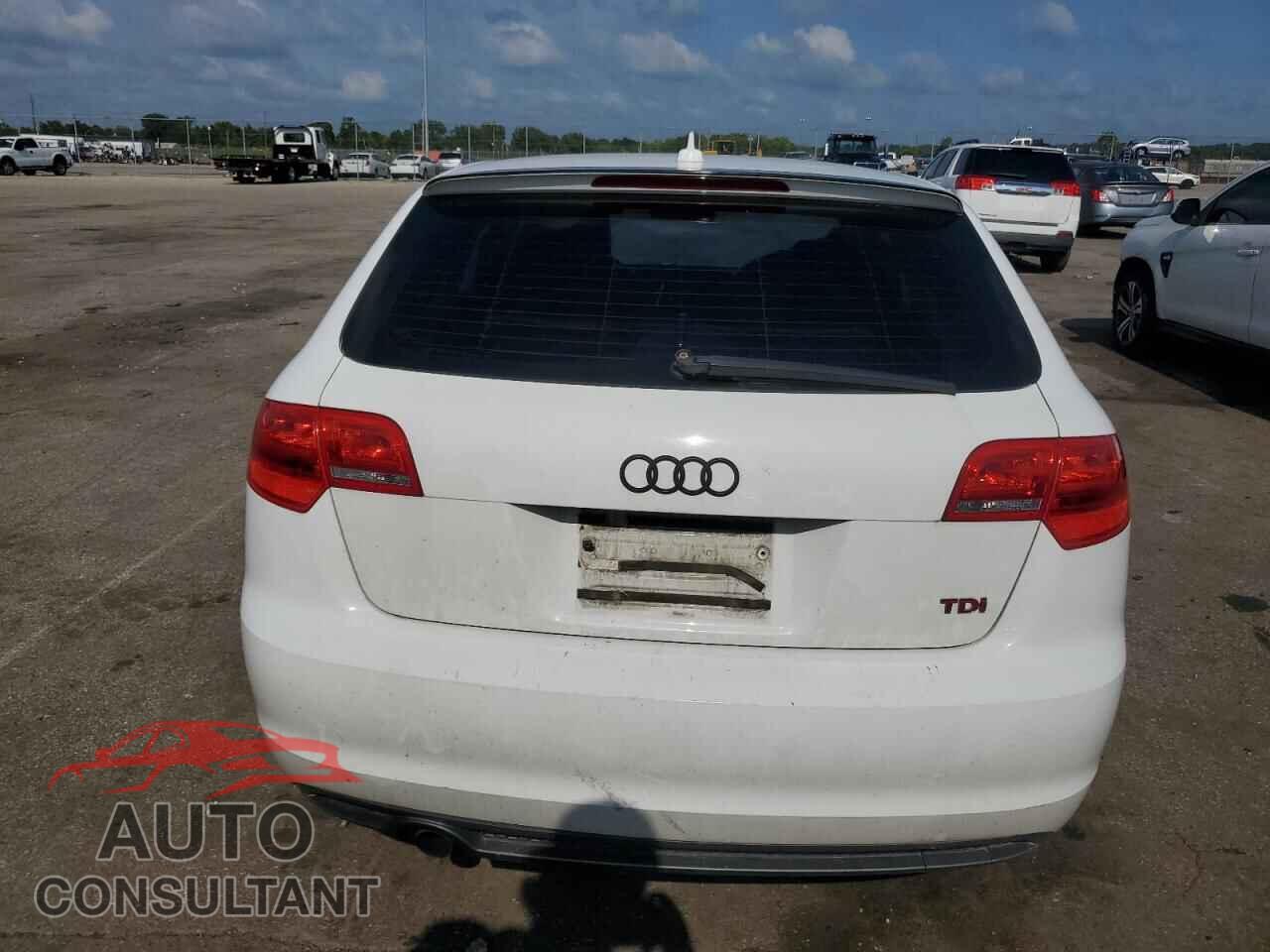 AUDI A3 2011 - WAUBJBFMXBA067355