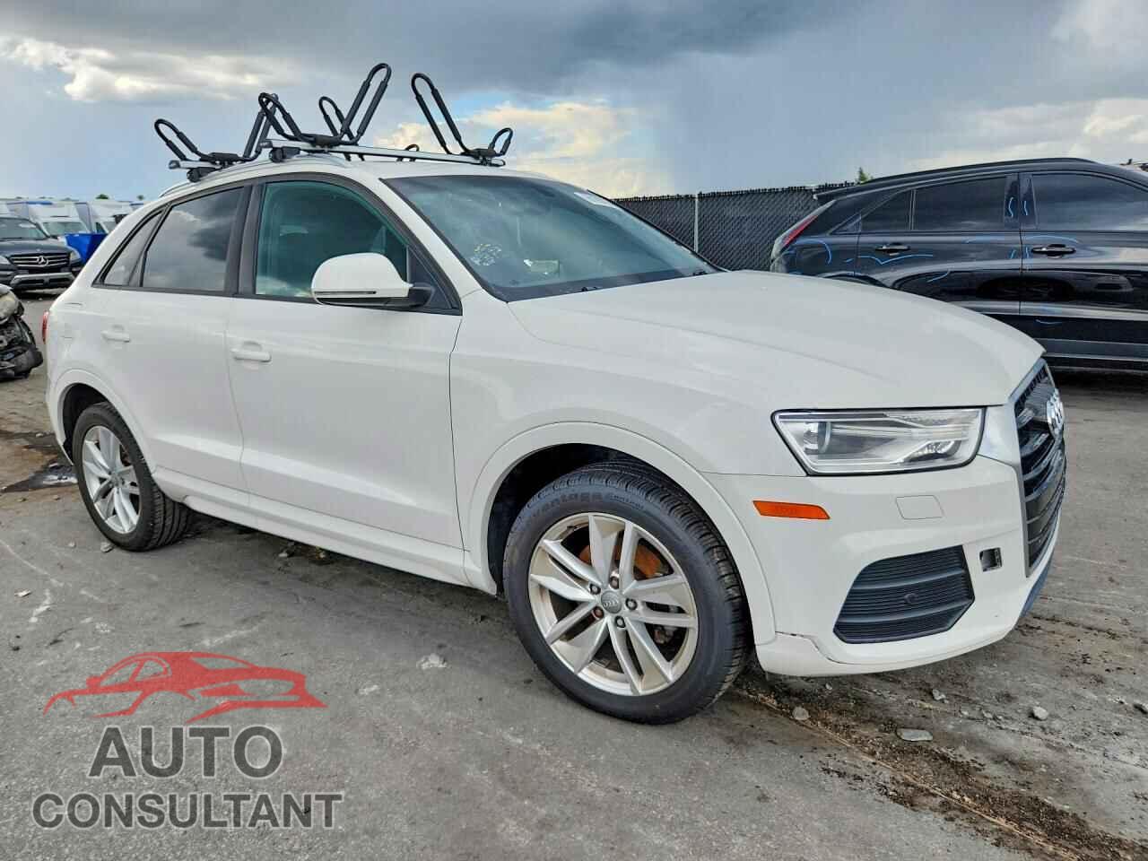 AUDI Q3 2017 - WA1BCCFS6HR016960