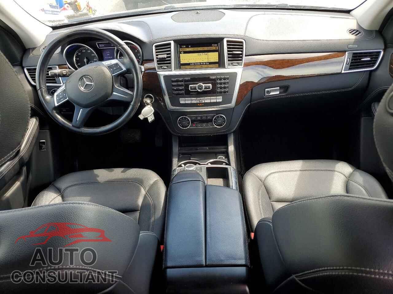 MERCEDES-BENZ M-CLASS 2012 - 4JGDA2EB5CA022851