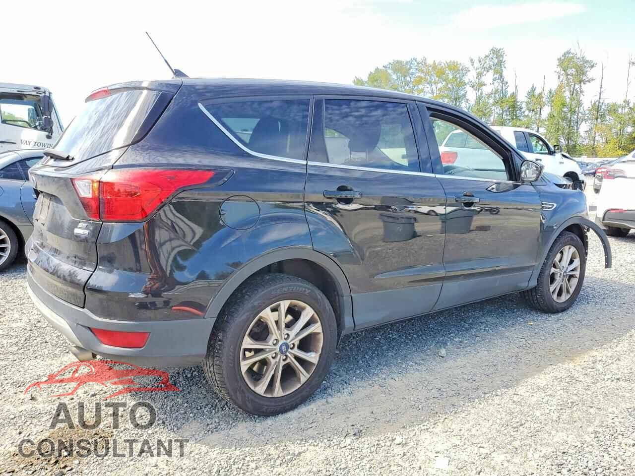 FORD ESCAPE 2019 - 1FMCU9GD4KUB93050