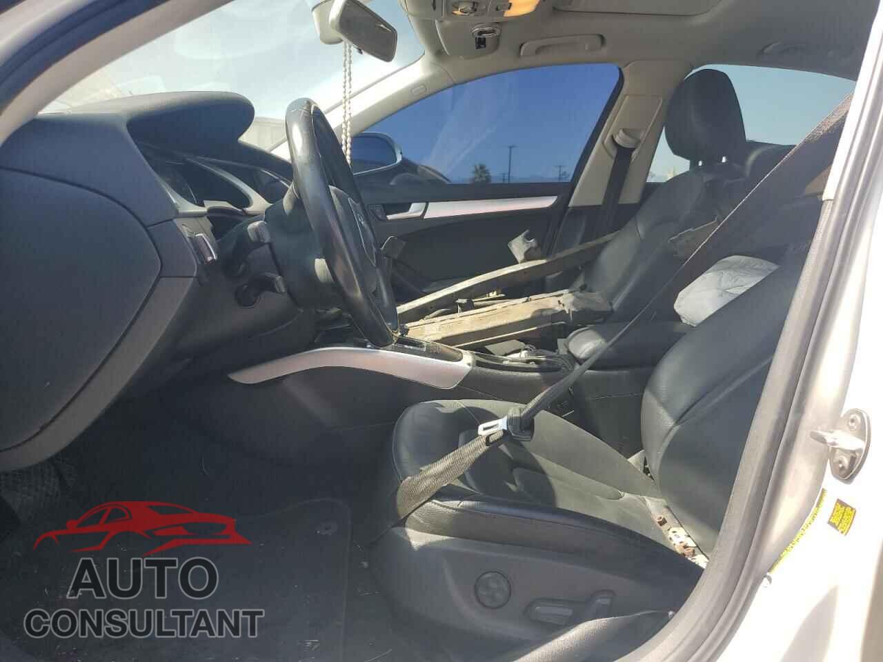 AUDI A4 2012 - WAUBFAFLXCN007749