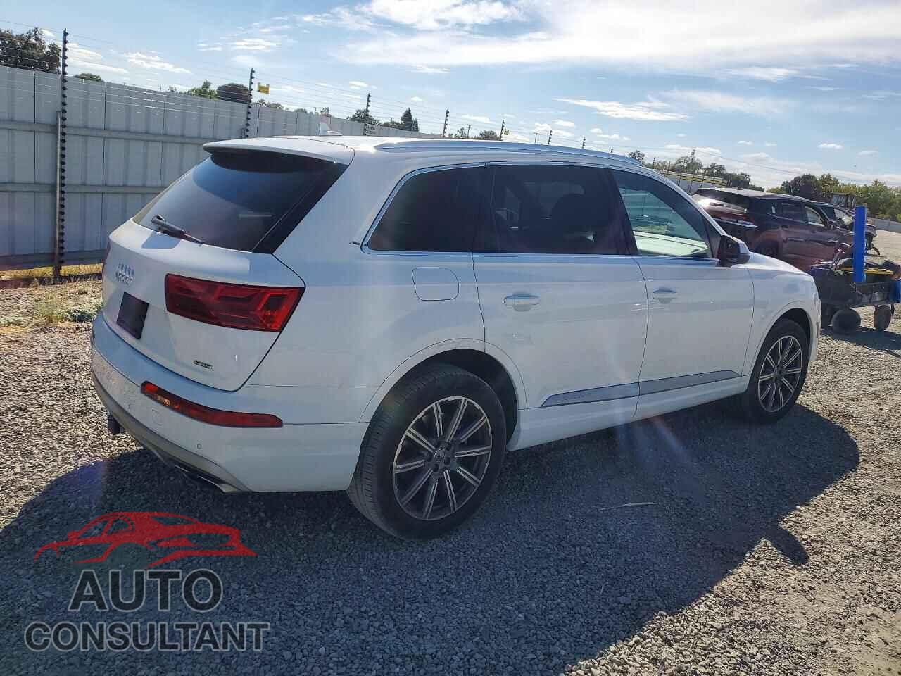 AUDI Q7 2017 - WA1LHAF73HD055492