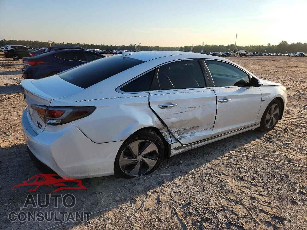 HYUNDAI SONATA 2017 - KMHE34L13HA046741