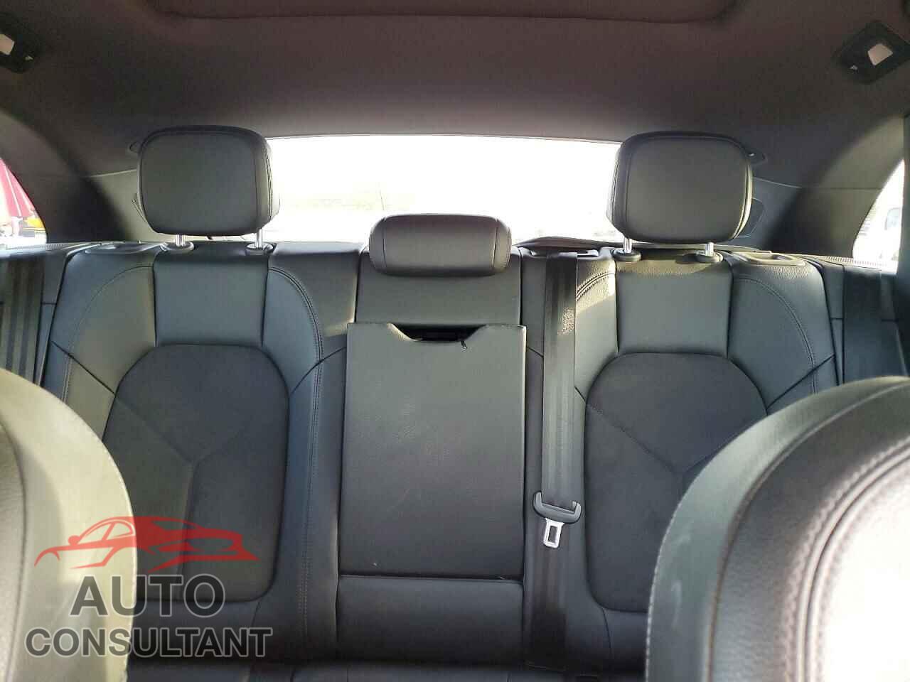 PORSCHE MACAN 2018 - WP1AA2A50JLB19186