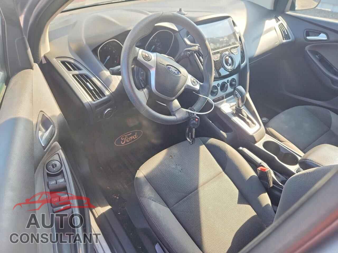 FORD FOCUS 2014 - 1FADP3F29EL105025