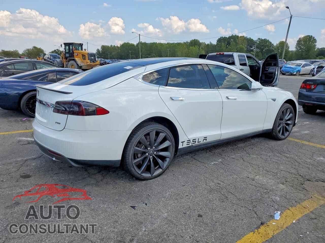 TESLA MODEL S 2013 - 5YJSA1DP0DFP06976