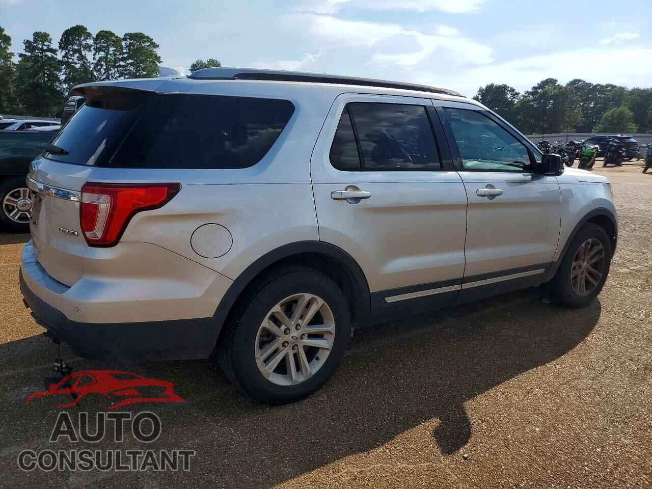 FORD EXPLORER 2016 - 1FM5K7D88GGB33529