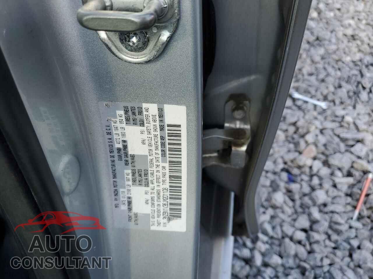 MAZDA 3 2018 - 3MZBN1V36JM201108