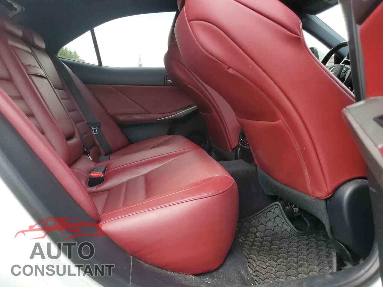 LEXUS IS 2014 - JTHCE1D24E5000690