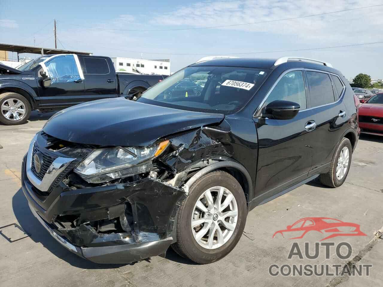 NISSAN ROGUE 2018 - 5N1AT2MV8JC813918