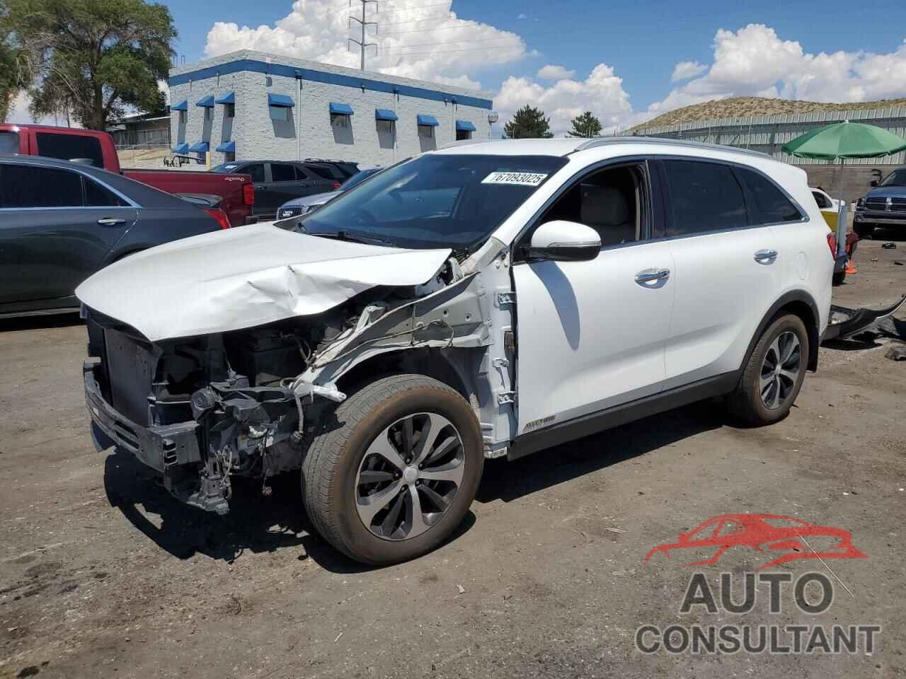 KIA SORENTO 2018 - 5XYPHDA52JG401263