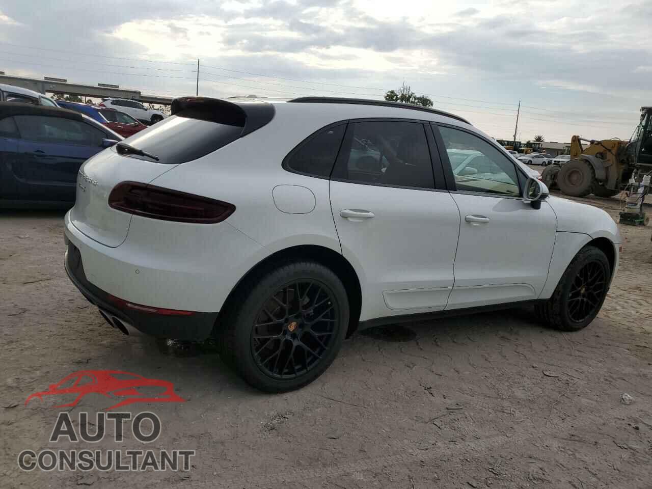 PORSCHE MACAN 2016 - WP1AB2A55GLB45756