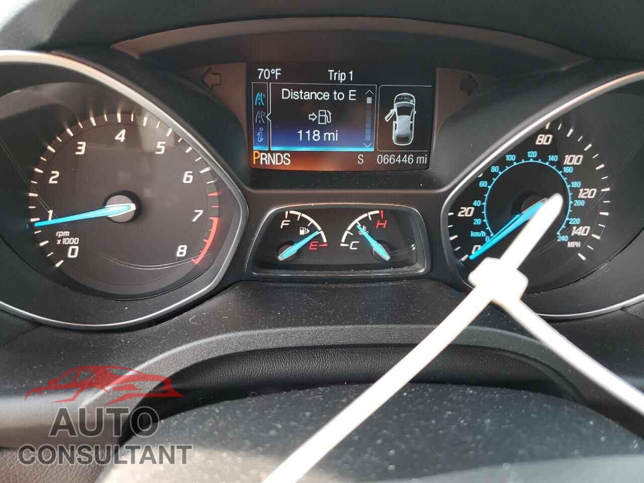 FORD ESCAPE 2015 - 1FMCU9J98FUB70459