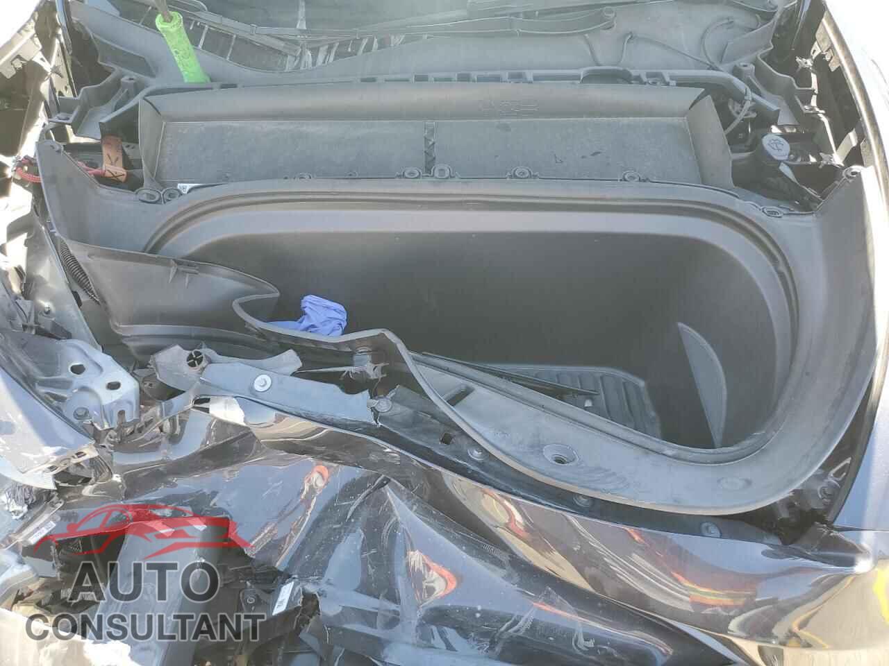 TESLA MODEL Y 2024 - 7SAYGDEE4RA239589