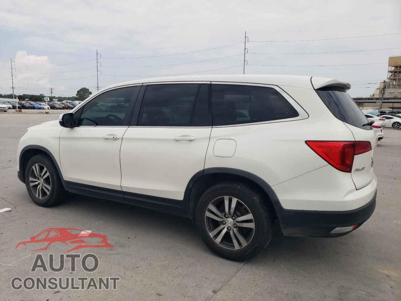 HONDA PILOT 2017 - 5FNYF5H39HB021035