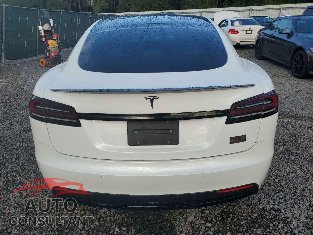 TESLA MODEL S 2022 - 5YJSA1E64NF477306