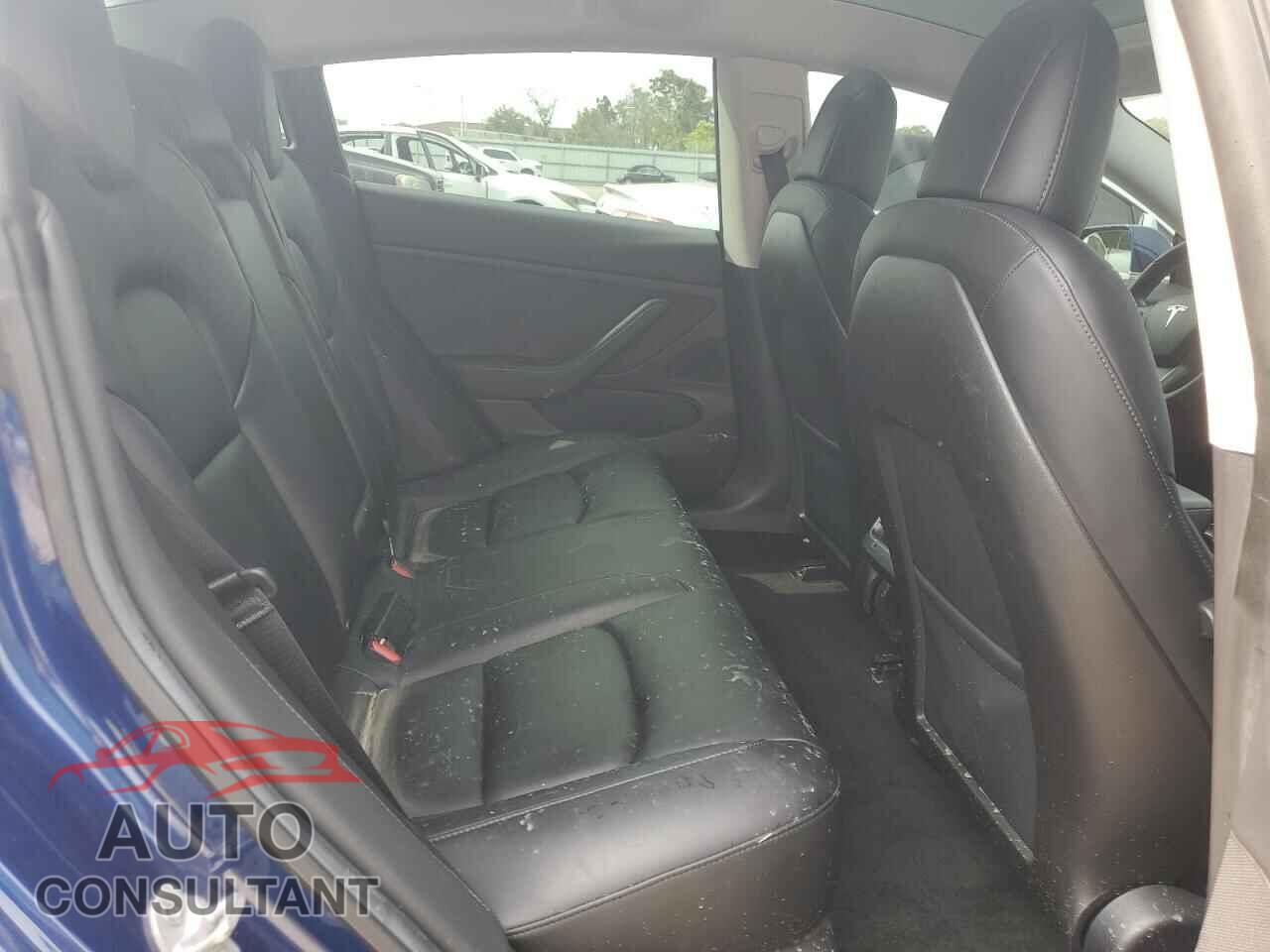 TESLA MODEL 3 2019 - 5YJ3E1EB9KF437353