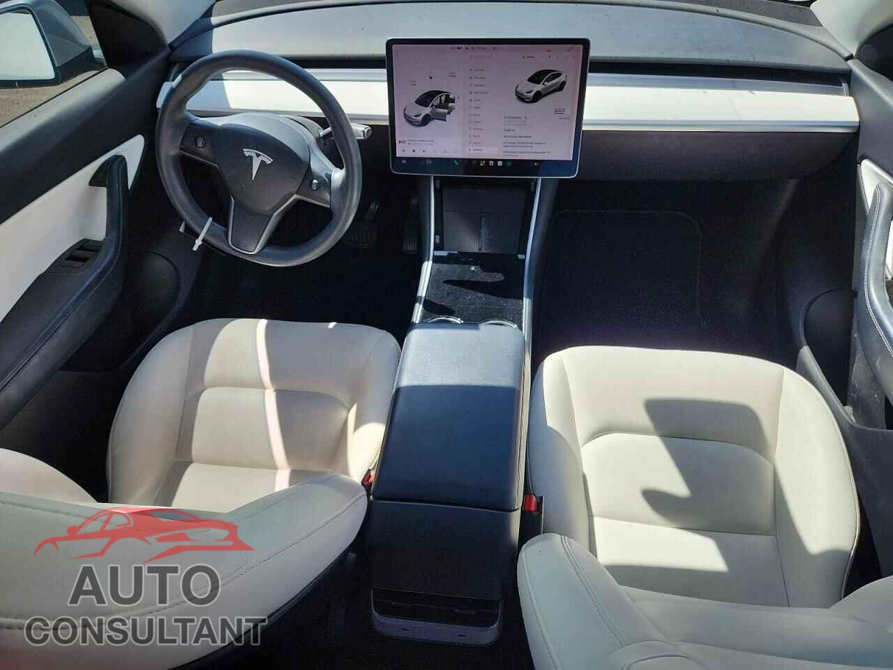 TESLA MODEL Y 2021 - 5YJYGDEE3MF098359