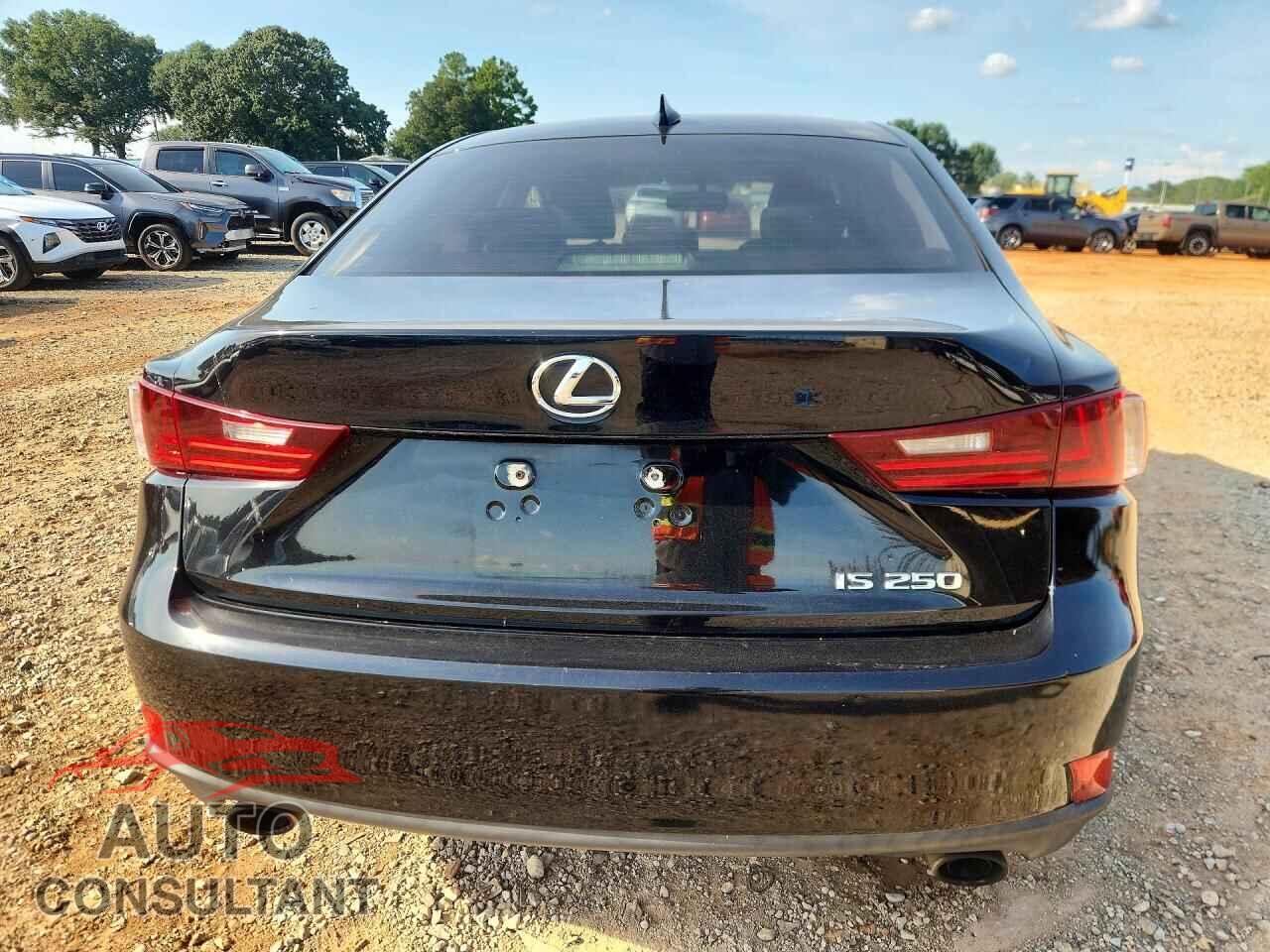 LEXUS IS 2014 - JTHBF1D29E5014741
