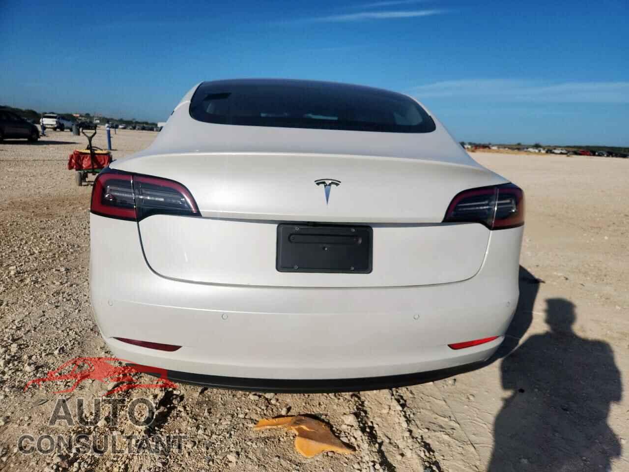 TESLA MODEL 3 2021 - 5YJ3E1EA0MF919400