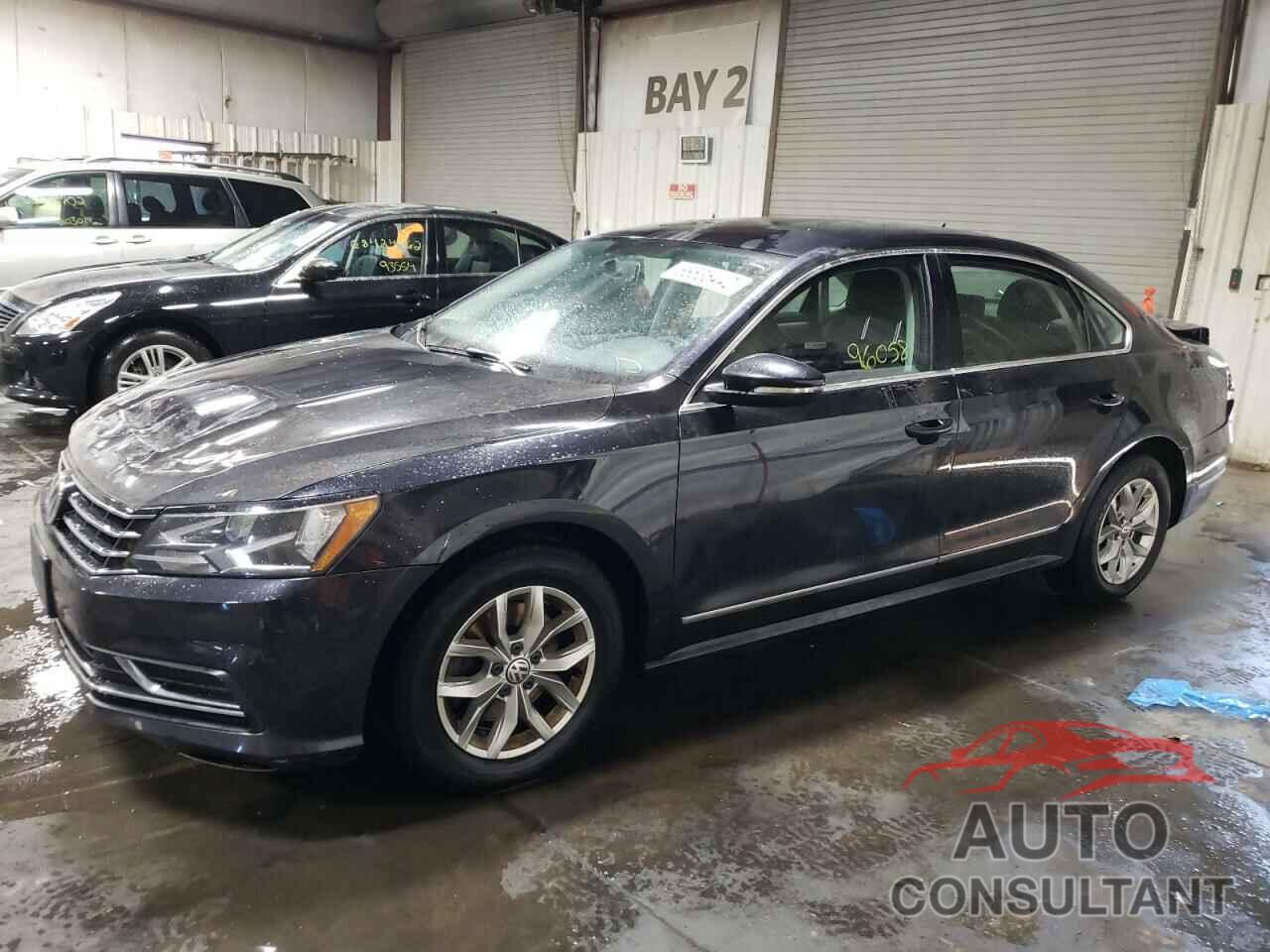 VOLKSWAGEN PASSAT 2017 - 1VWAT7A37HC050009