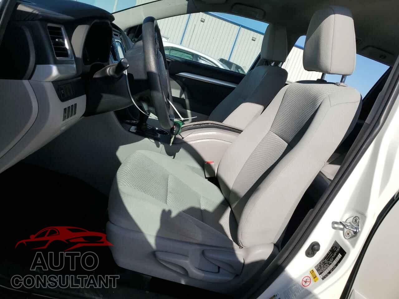 TOYOTA HIGHLANDER 2018 - 5TDBZRFHXJS876363
