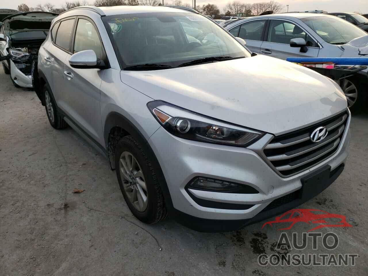 HYUNDAI TUCSON 2017 - KM8J33A49HU379398