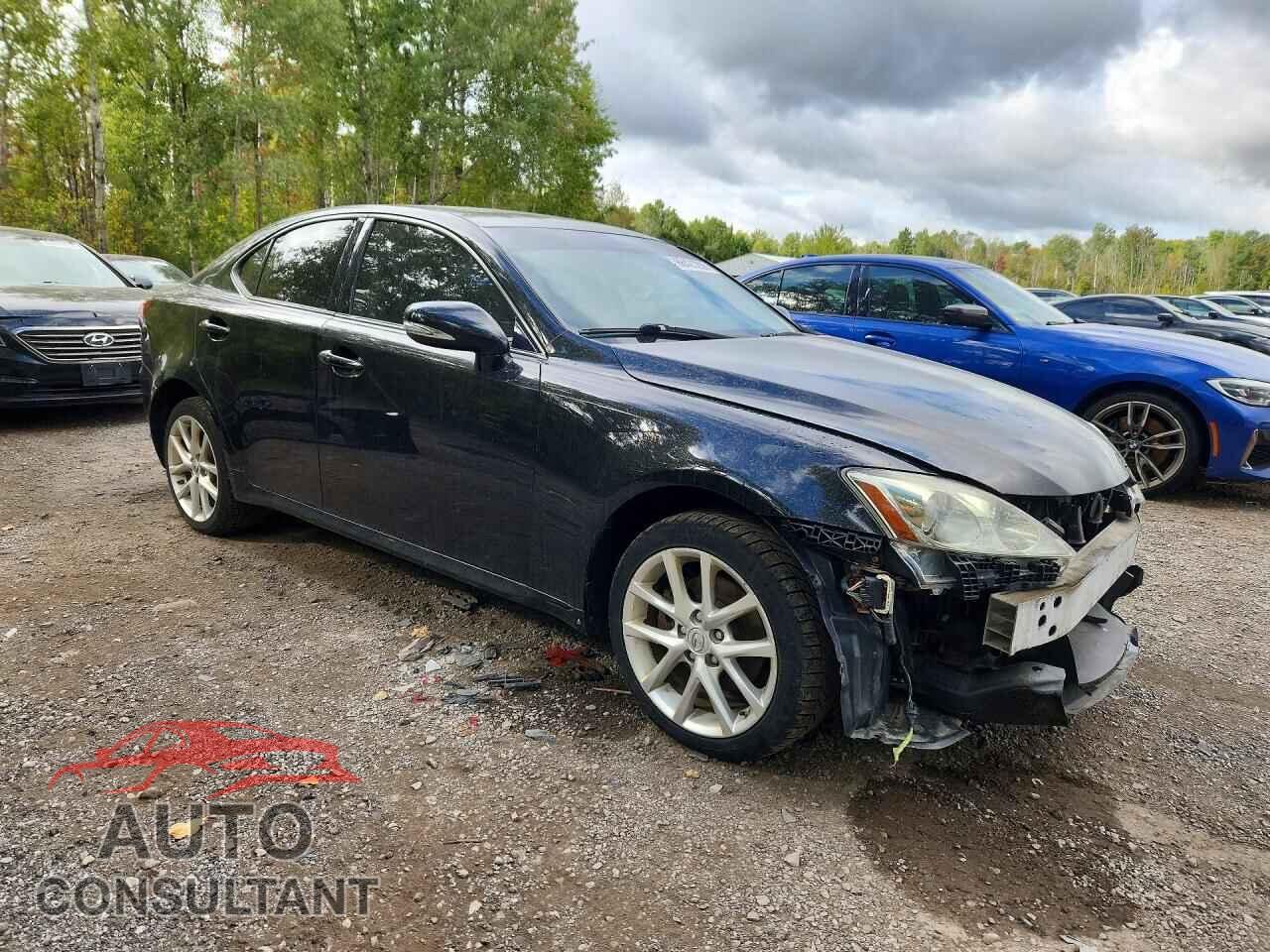 LEXUS IS 2011 - JTHCF5C26B2035122
