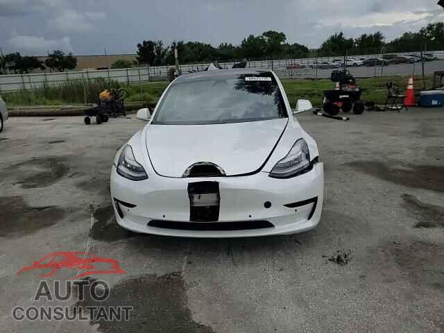 TESLA MODEL 3 2018 - 5YJ3E1EA7JF164855