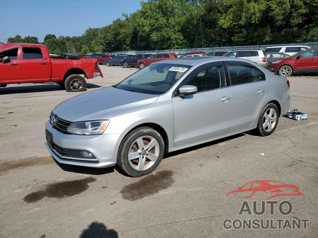 VOLKSWAGEN JETTA 2015 - 3VWL17AJ5FM357803