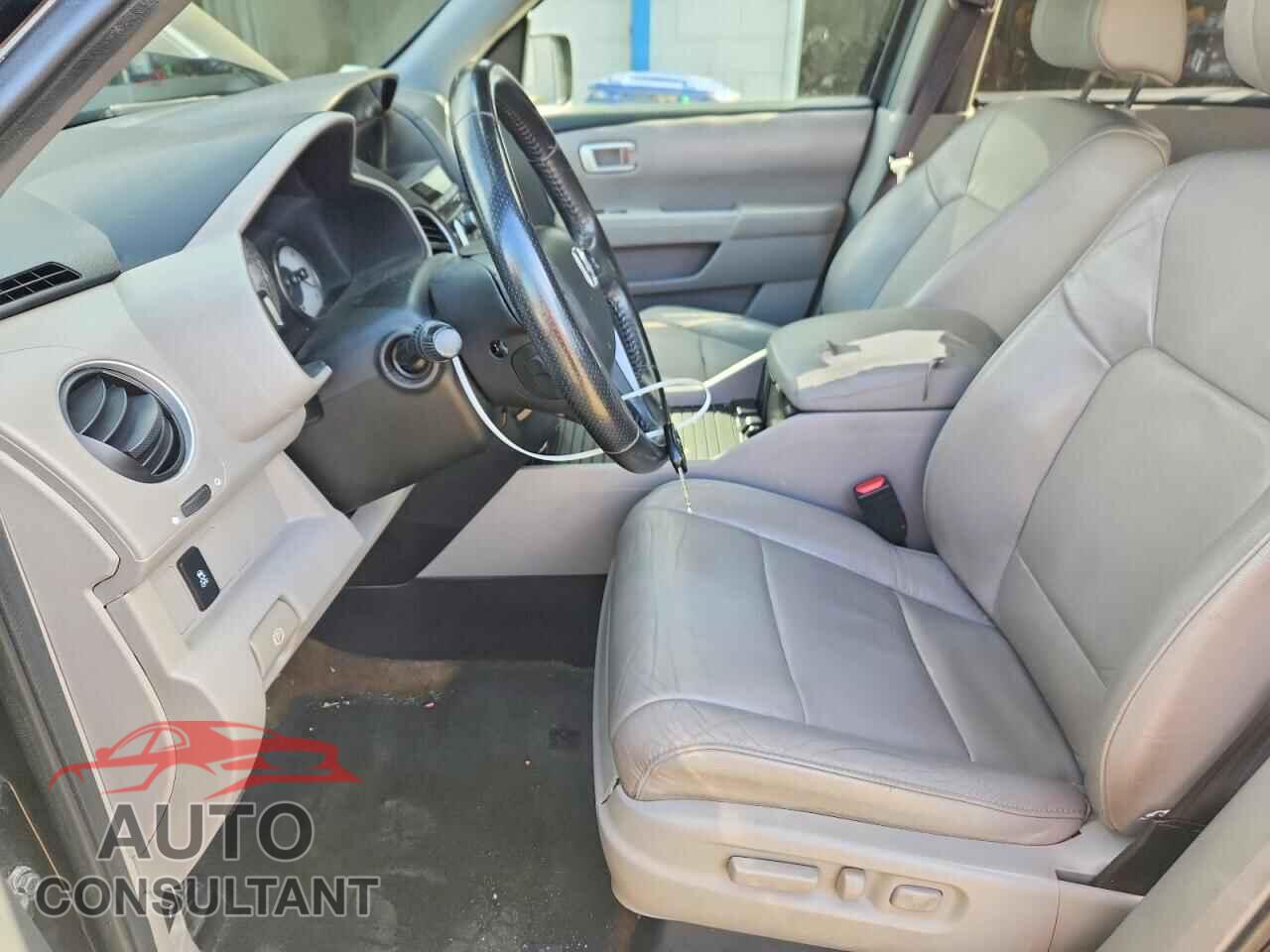 HONDA PILOT 2013 - 5FNYF3H53DB022066