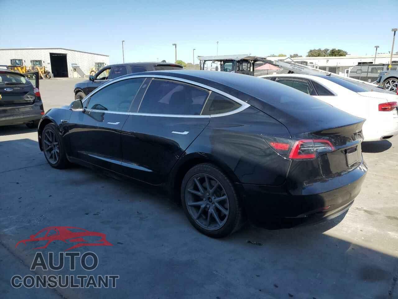 TESLA MODEL 3 2019 - 5YJ3E1EA6KF325178