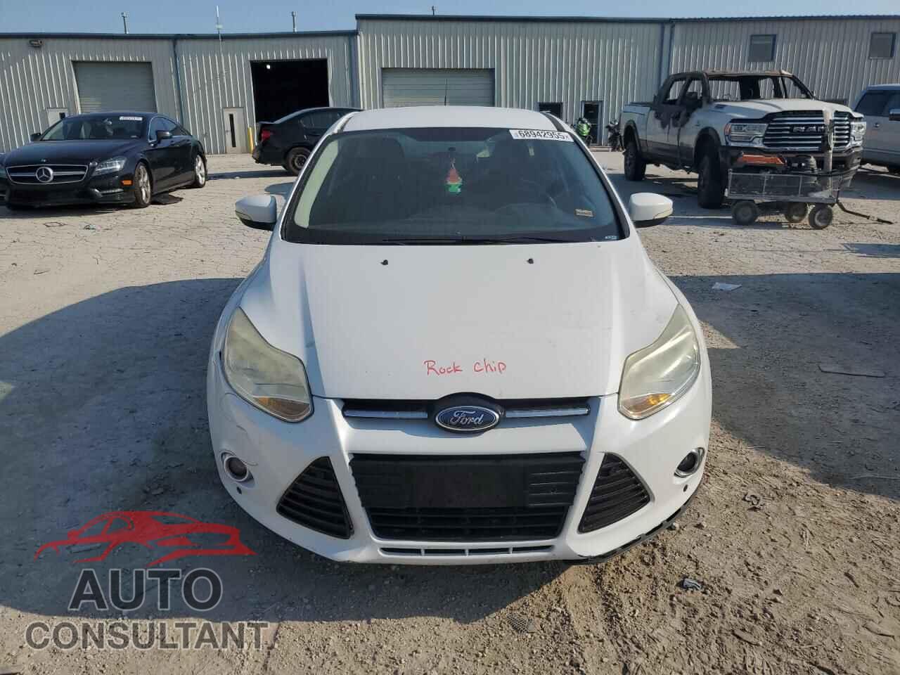 FORD FOCUS 2012 - 1FAHP3M21CL479727