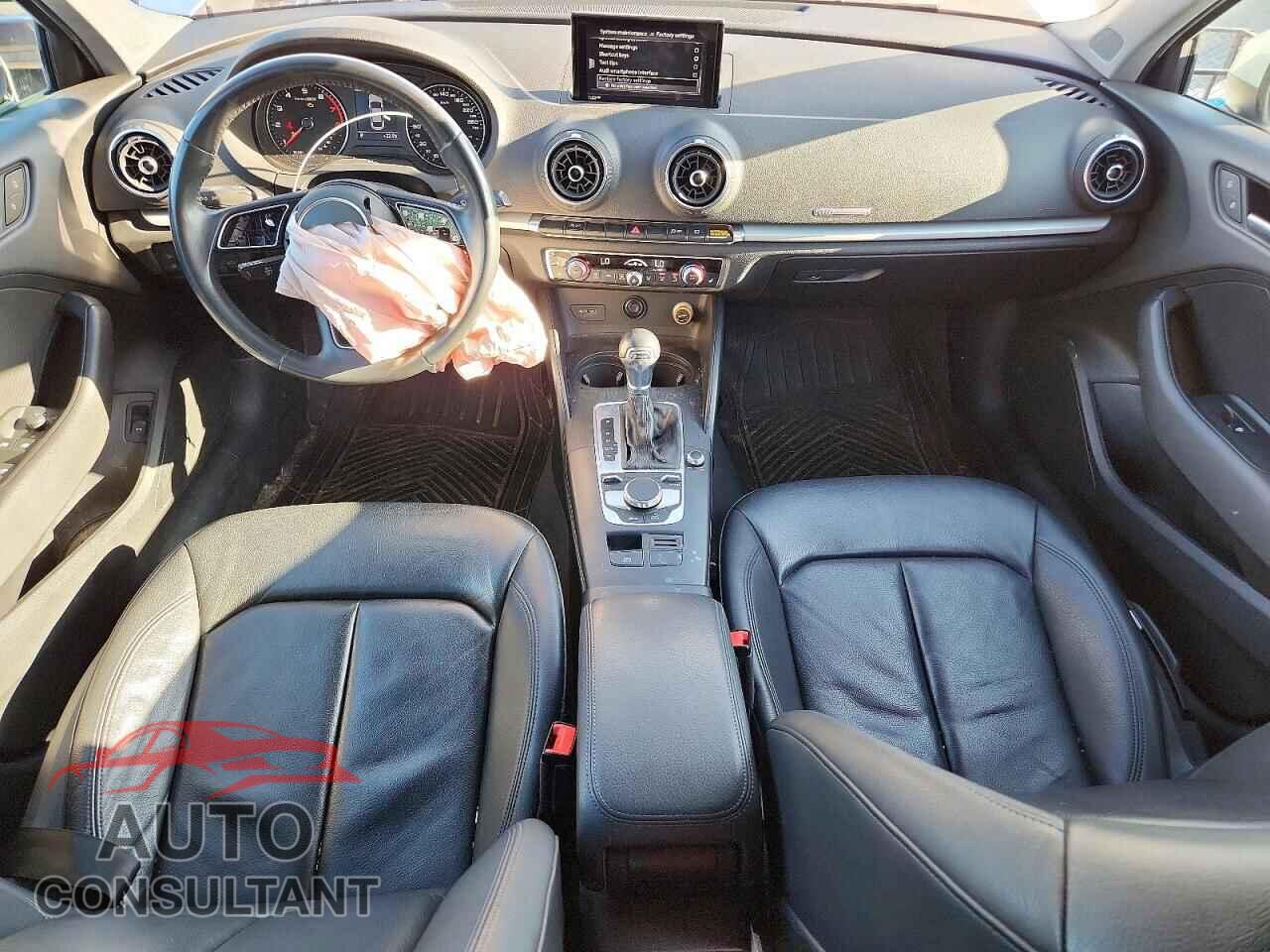 AUDI A3 2019 - WAUAUGFF7K1013111