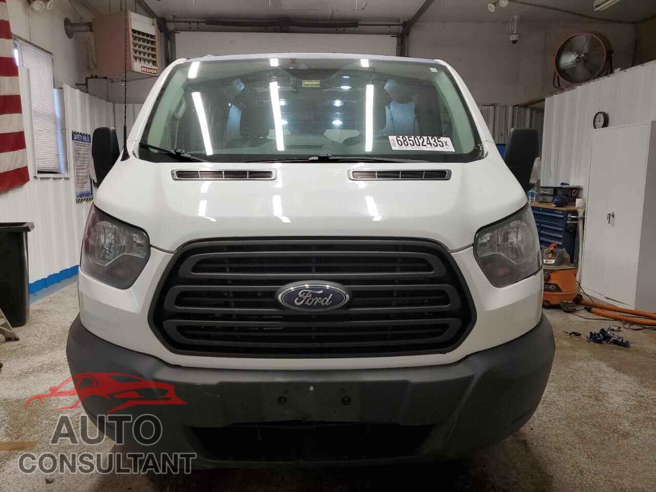 FORD TRANSIT 2019 - 1FTYR1ZM1KKA68934