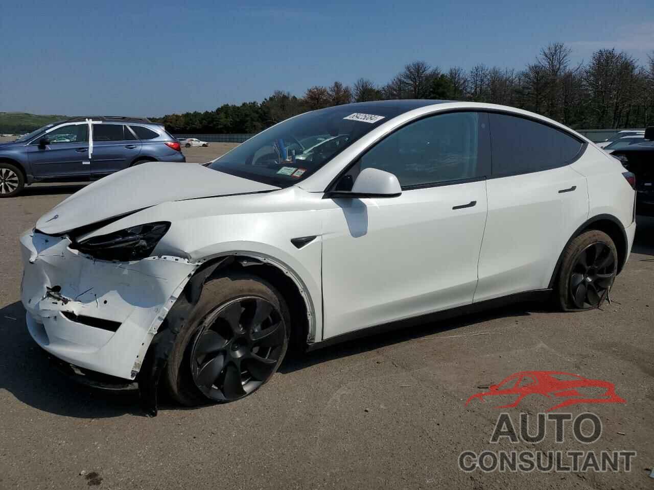 TESLA MODEL Y 2021 - 5YJYGDEE3MF260572