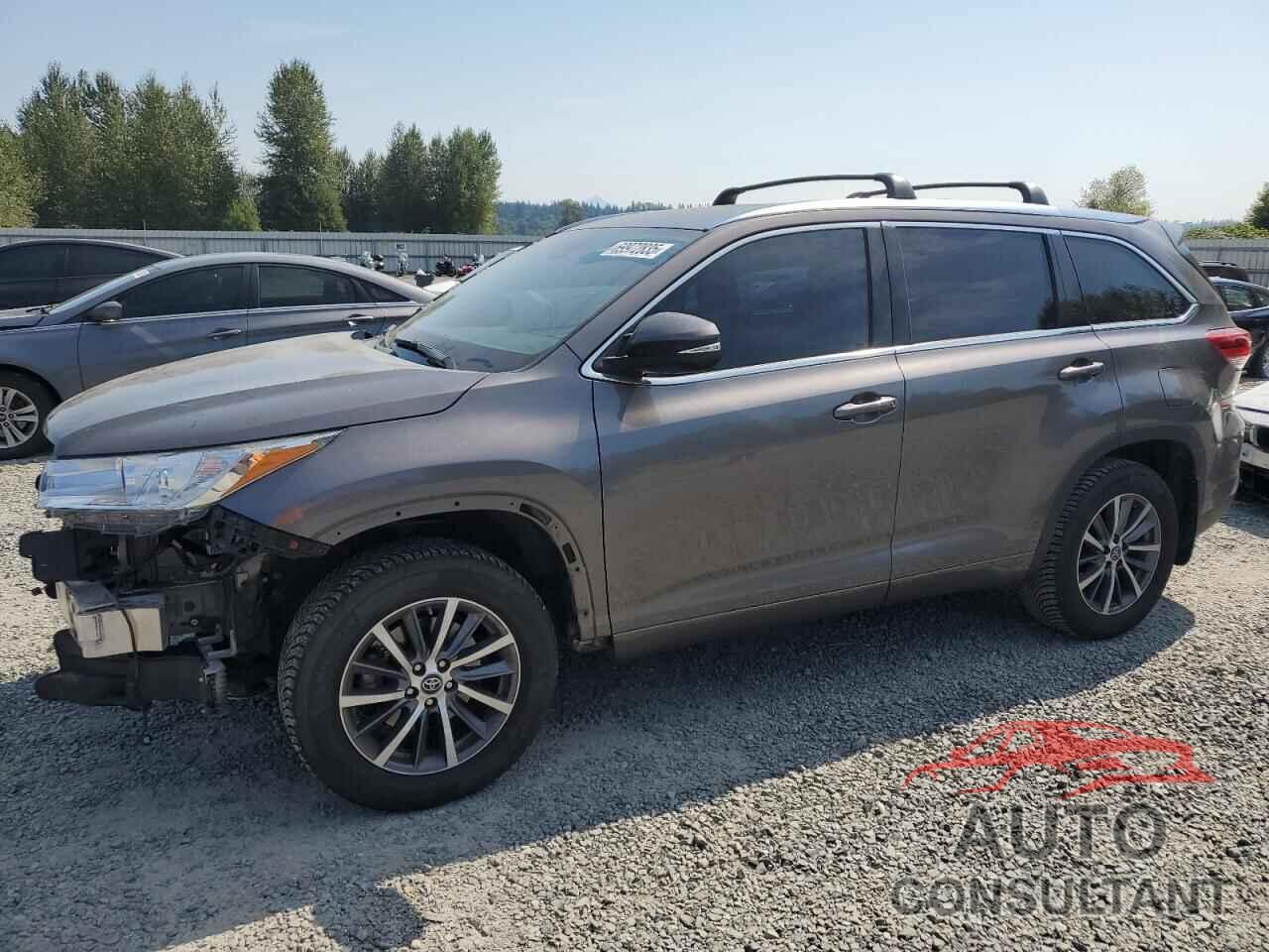 TOYOTA HIGHLANDER 2018 - 5TDJZRFH5JS874693